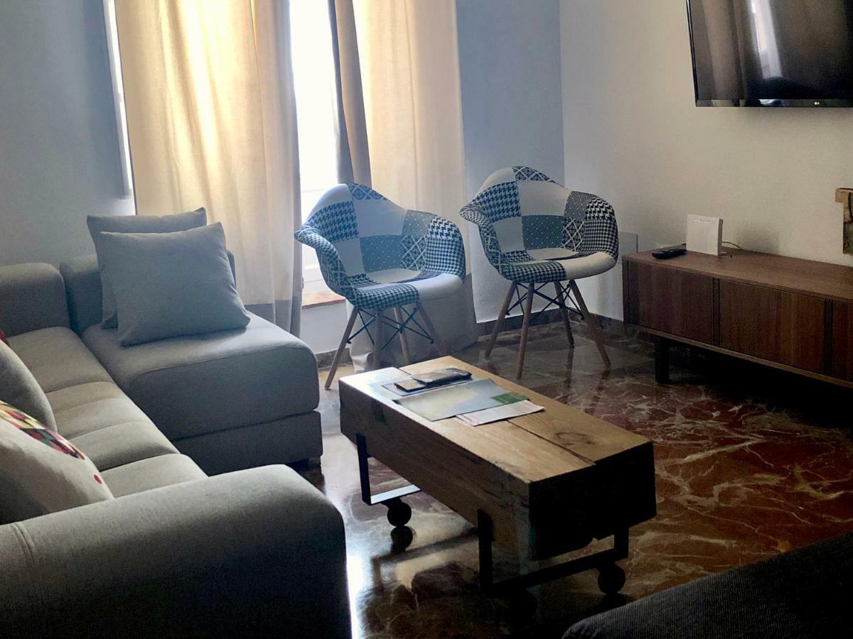 אל פוארטו דה סנטה מריה Gatu Premium Villa Aramburu, " Preferente Mayores De 25 Anos Y Familias " מראה חיצוני תמונה